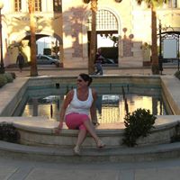 Andrea Fleming Photo 12