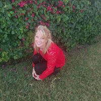 Laura Reardon Photo 10