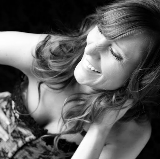 Jessica Mitchell Photo 33