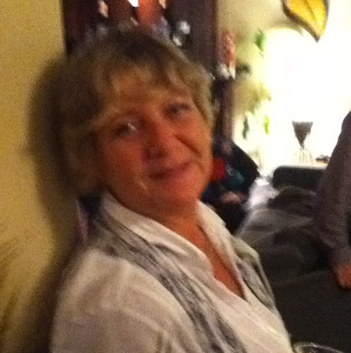 Gwen Coleman Photo 36