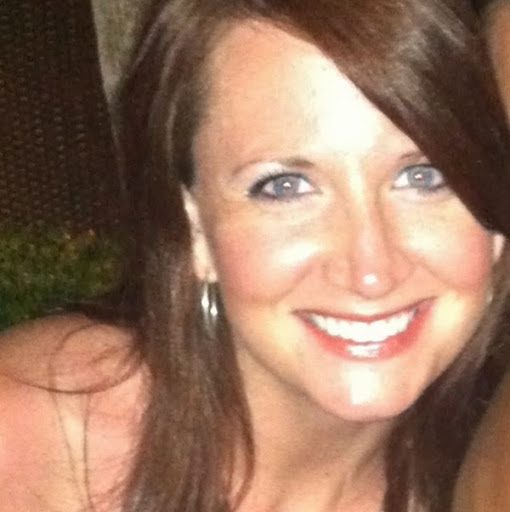Elizabeth Calhoun Photo 31