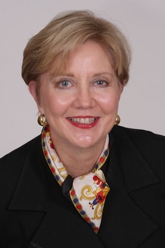 Kaye Lewis Photo 7