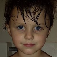 Michelle Riley Photo 8