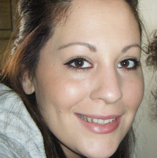 Lizzie Jenkins Photo 5