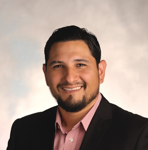 Richard Fuentes Photo 35