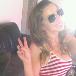Kimberly Lambert Photo 33