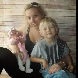 Michelle Faulkner Photo 36