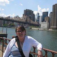 Claire Schwartz Photo 28