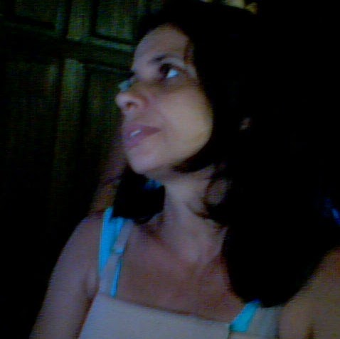 Janet Carvalho Photo 12
