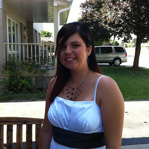 Cassandra Turner Photo 33