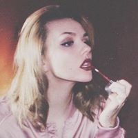 Nicole Courtney Photo 26