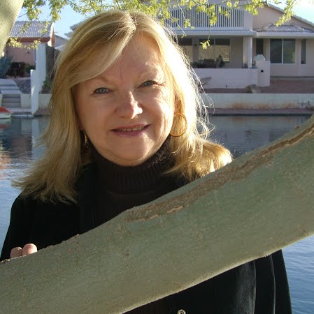 Stephanie Landers Photo 15