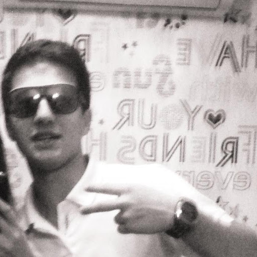 Felipe Adriano Photo 6