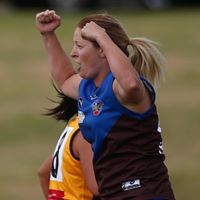 Catherine Weeks Photo 30