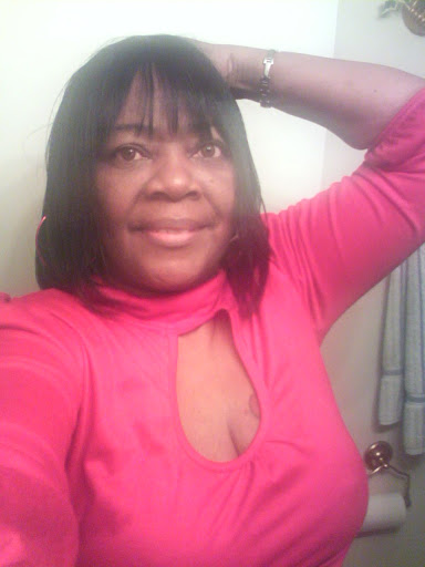 Gail Woods Photo 33
