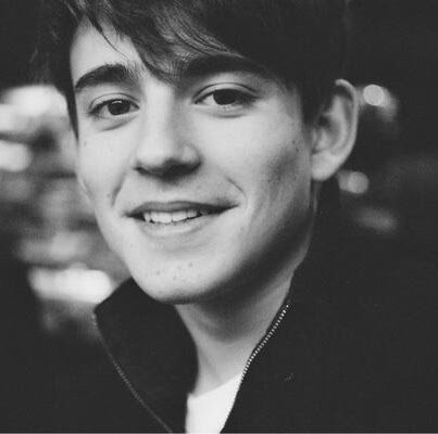 Charlie Rowe Photo 26