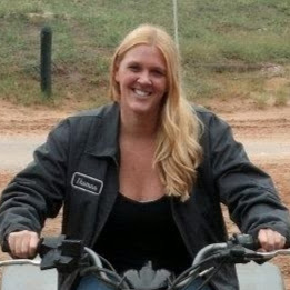 Julie Barrett Photo 27