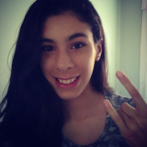 Julia Ramos Photo 8