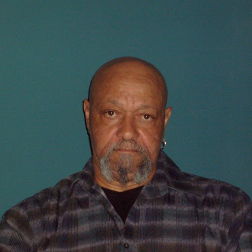Raymond Moran Photo 32