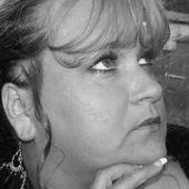 Julie Light Photo 17