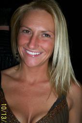 Jennifer Goldsmith Photo 24