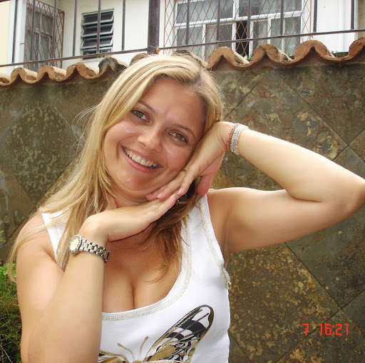 Paula Angelo Photo 10