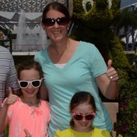 Shannon Yoder Photo 15