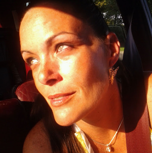 Julie Nelson Photo 37