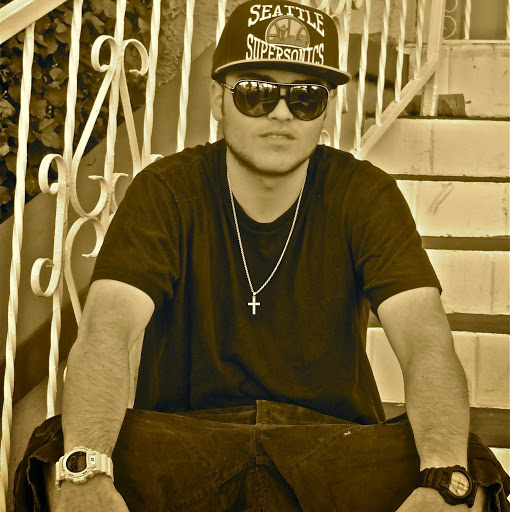 Charles Simpson Photo 49