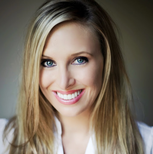 Renee Hunter Photo 22