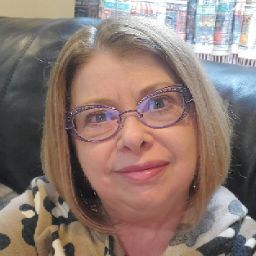 Robyn Magee Photo 18