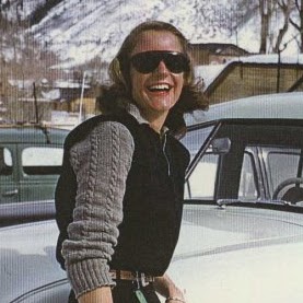 Martha Elliott Photo 16