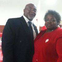 Carolyn Hampton Photo 15