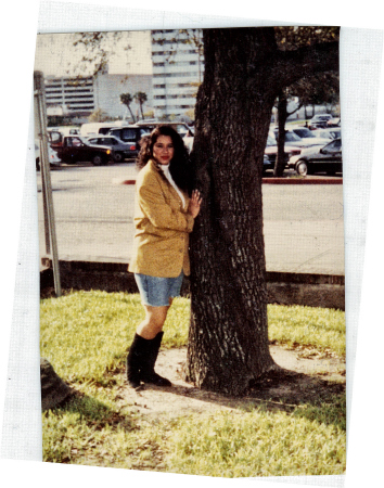 Teresa Cisneros Photo 10