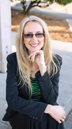 Colleen Pierce Photo 28
