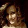 Elizabeth Helms Photo 29