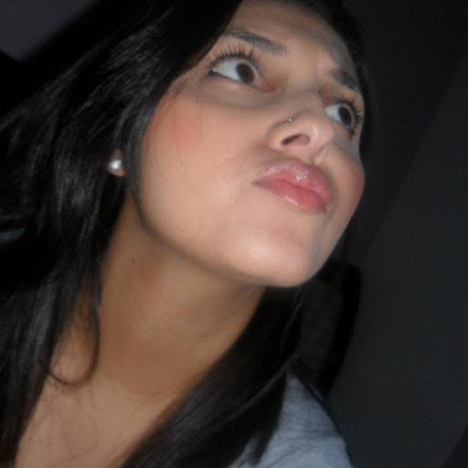 Alice Fernandez Photo 13