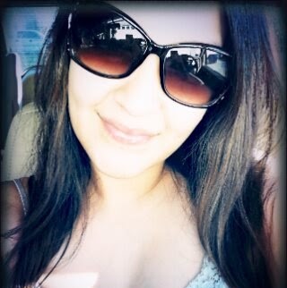 Maria Valdez Photo 19
