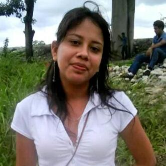 Brenda Nieves Photo 19