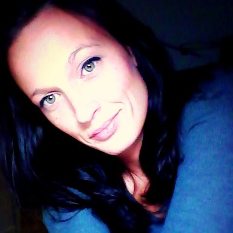 Jessica Sellars Photo 29