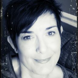 Stephanie Bard Photo 27