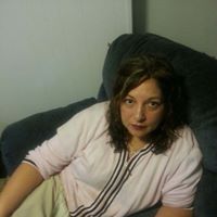 Elizabeth Charles Photo 31
