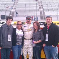 Brett Rowe Photo 19