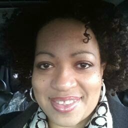 Yvonne Mills Photo 31