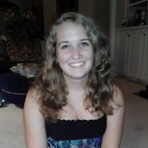 Holly Norris Photo 32