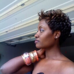 Angelique Bennett Photo 3