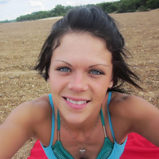 Jennifer Carr Photo 5
