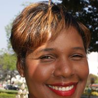 Angelia Robinson Photo 9