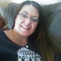 Jessica Watts Photo 28