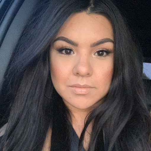 Monique Gomez Photo 17
